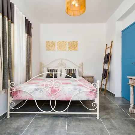 Cozy Little House In Apartment Chora (Ios)